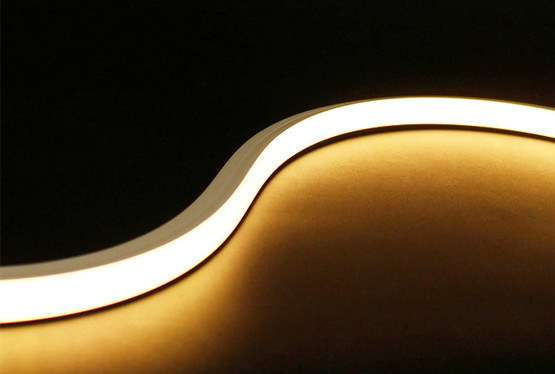 24V οδηγημένος νέου φω'των RGBW ευκίνητος λουρίδων 10W 14.4W εσωτερικός υπαίθριος μανικιών πυριτίου άσπρος Decore