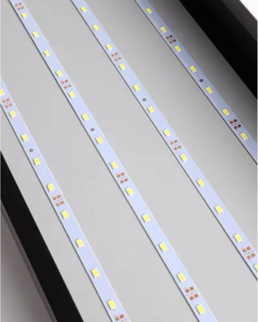 Γραμμικό κρεμώντας ελαφρύ γραμμικό κρεμαστό κόσμημα των οδηγήσεων κρεβατοκάμαρων που ανάβει το μαύρο εσωτερικό ντεκόρ 3000K 5000K 35W