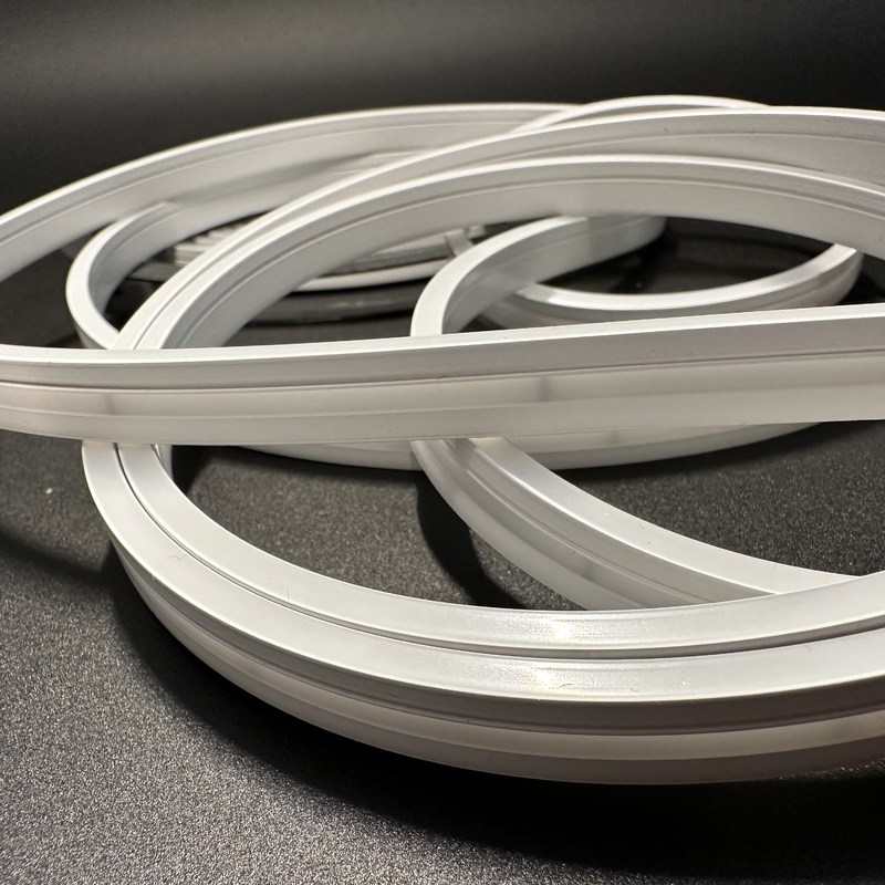 ΣΥΝΕΧΟΥΣ 12V 24V IP65 αδιάβροχη σιλικόνης νέου θερμοκρασία χρώματος λουρίδων ελαφριά διπλή